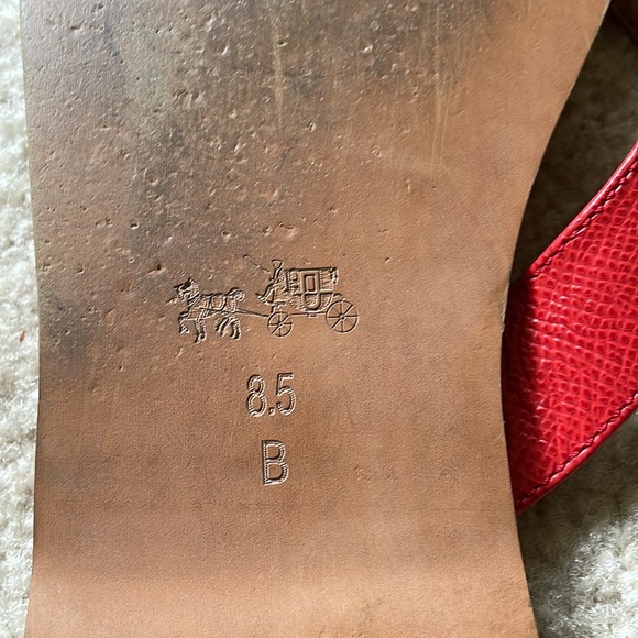 Coach leather thongs. - Picture 4 of 4